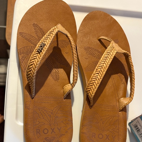 Roxy Tan Woven Strap Sandals tan size 9 brand new - Picture 3 of 4